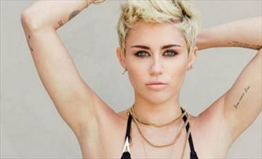 /vidasocial/miley-cyrus-se-reencontro-con-su-mejor-amiga-de-la-infancia/65708.html